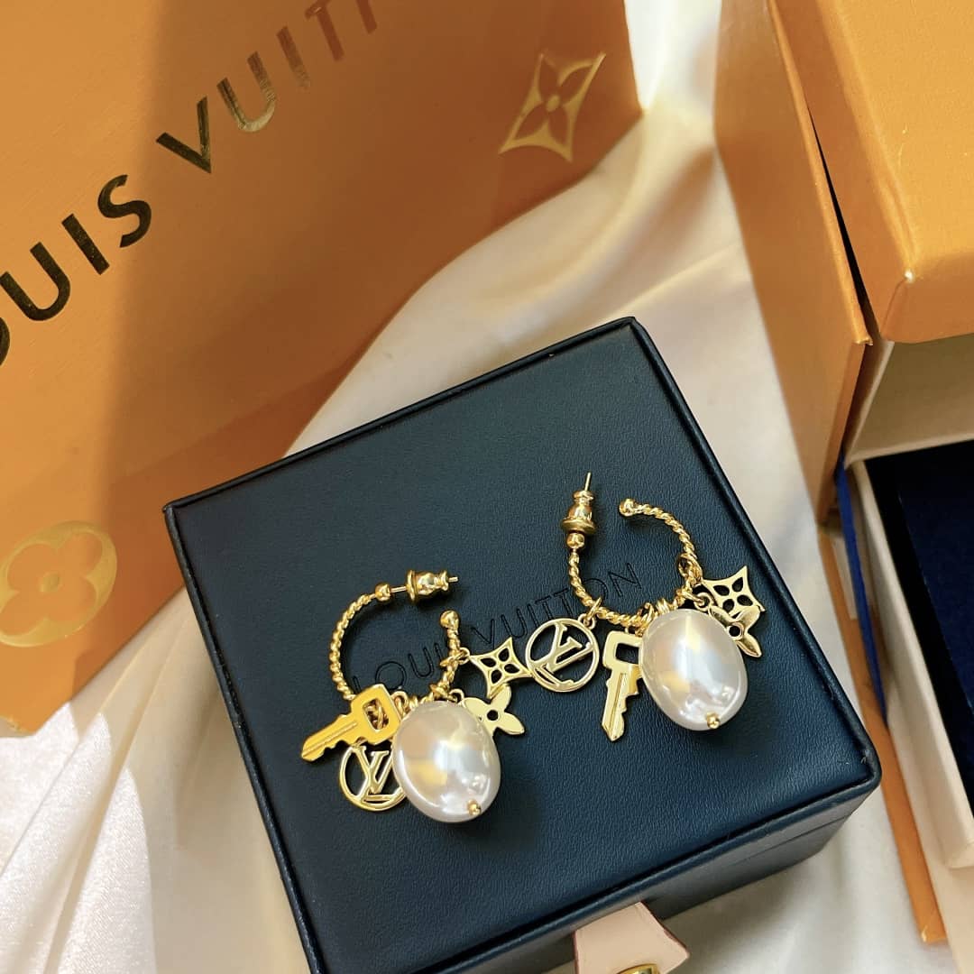 Top Quality L0vis Vvtt0n Earring