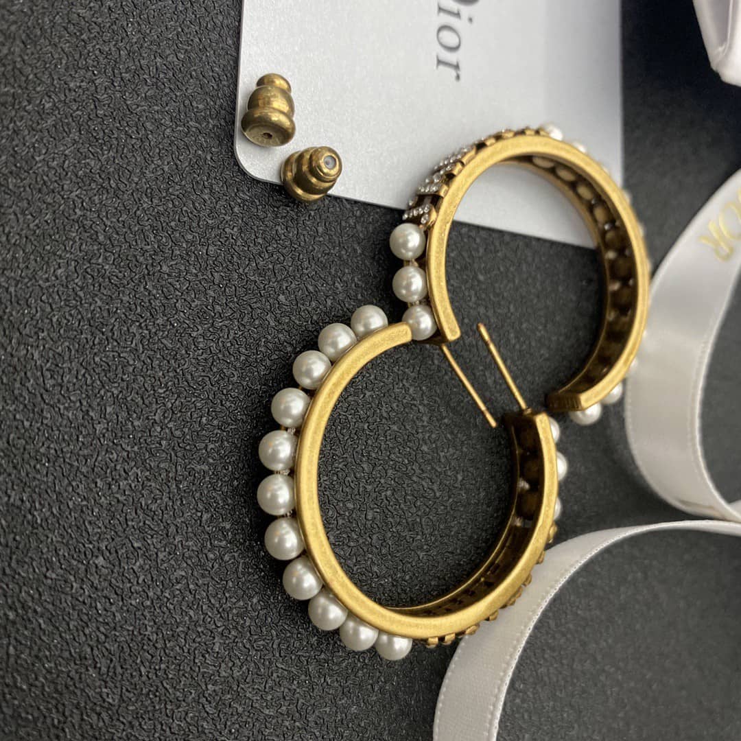 Wholesale Chr1st1an D10r Logo Earring