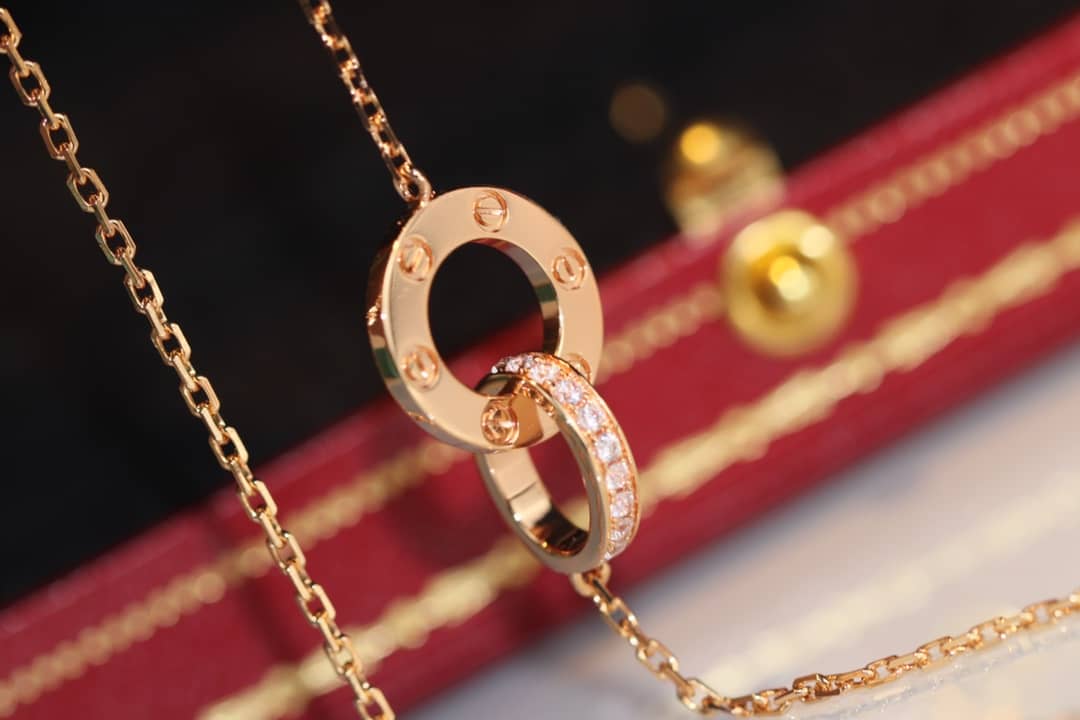 Fake Ca*t1er Logo Necklace