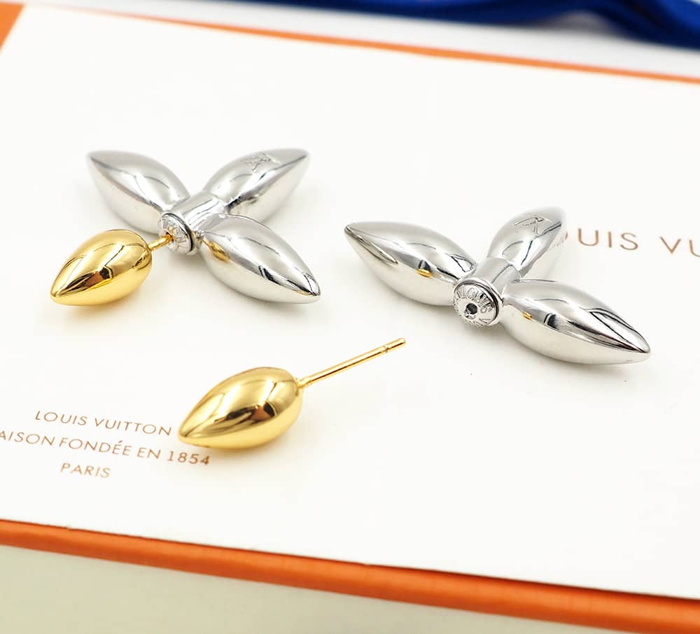 Fake L0vis Vvtt0n Logo Earring