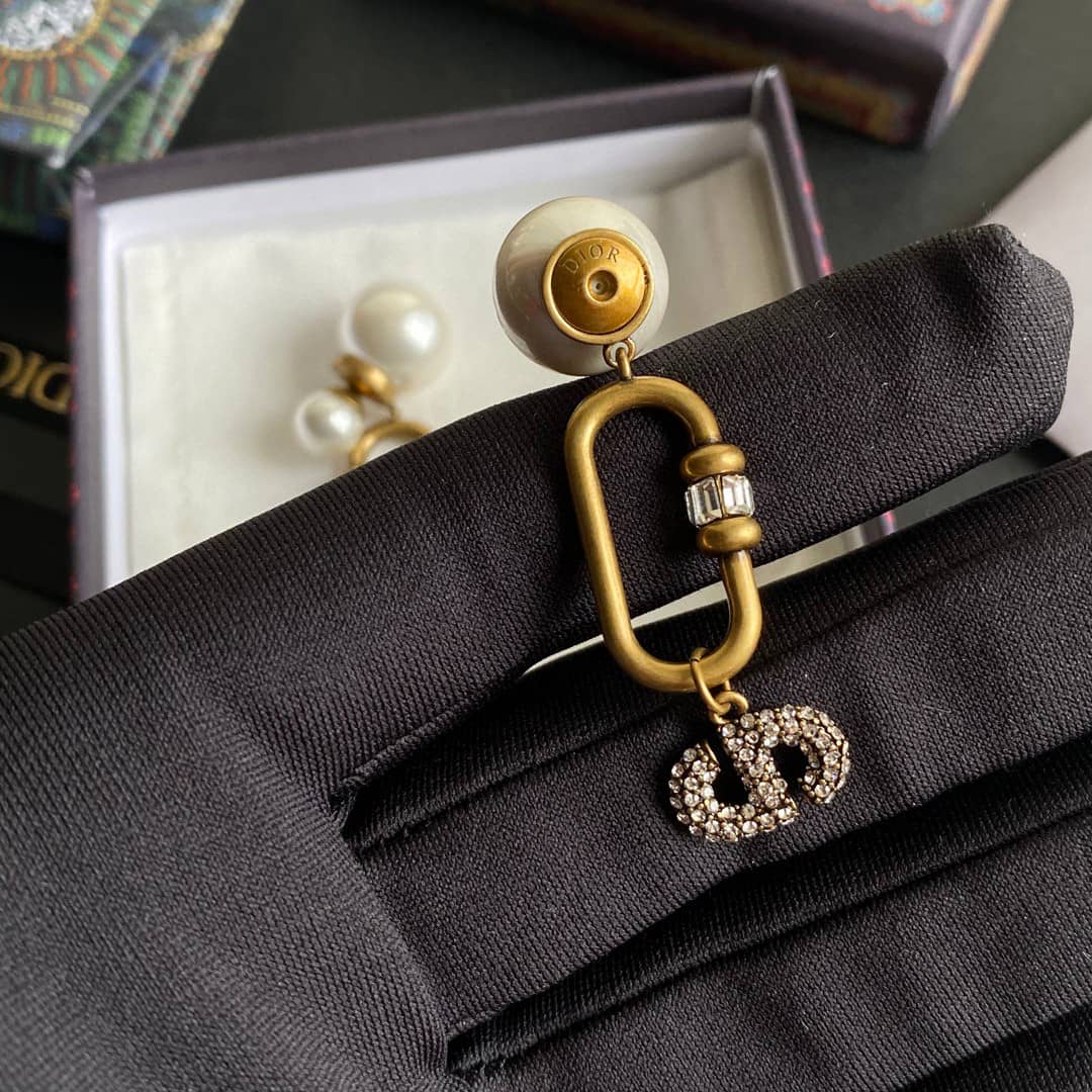 Replica Chr1st1an D10r Earring