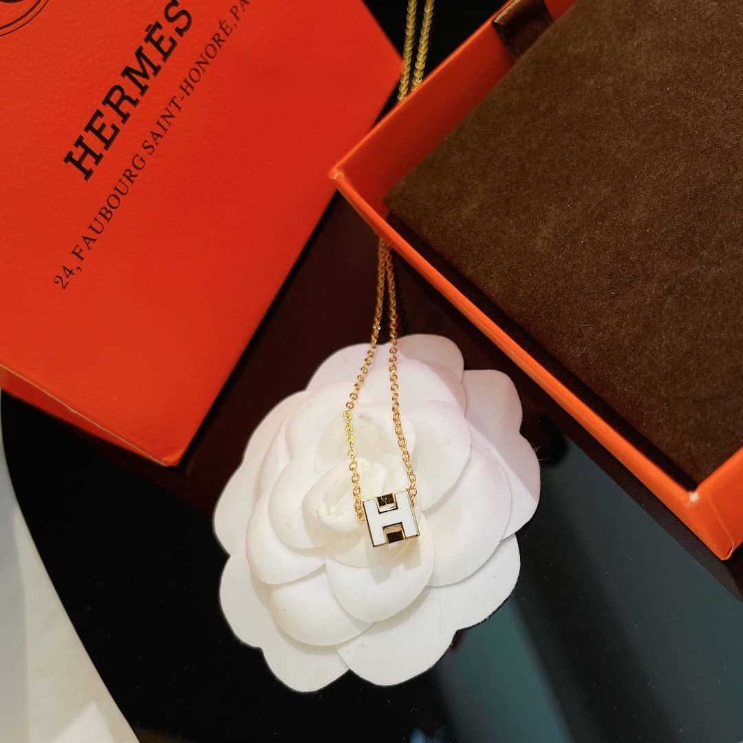 H**me5 Necklace Copy