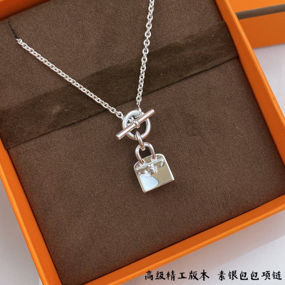 Wholesale H**me5 Logo Necklace