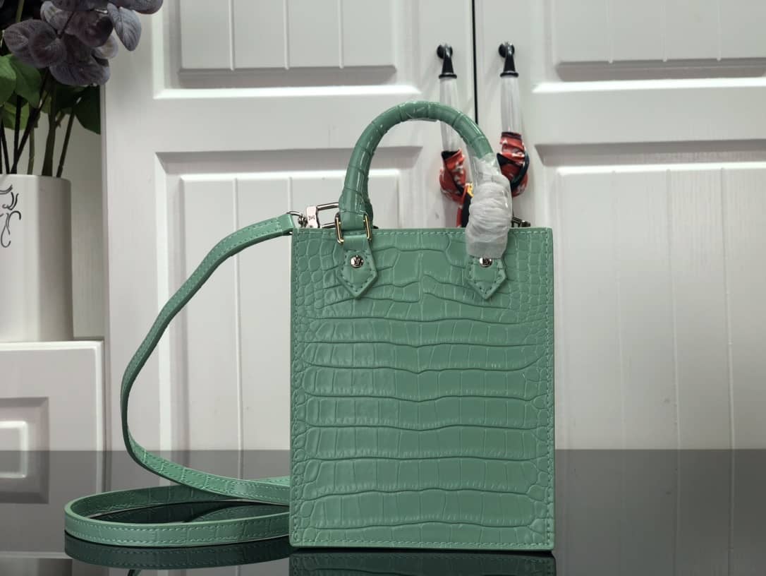 L0vis Vvtt0n Petit Sac Plat Flat Shoulder Bag Replica Green M80169