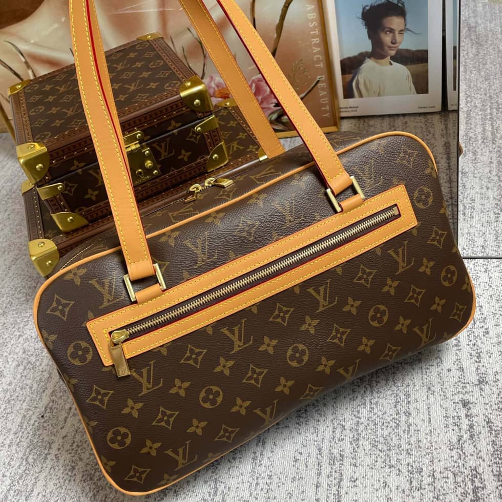 L0vis Vvtt0n Monogram Cite GM M51181 Replica Shoulder Bag