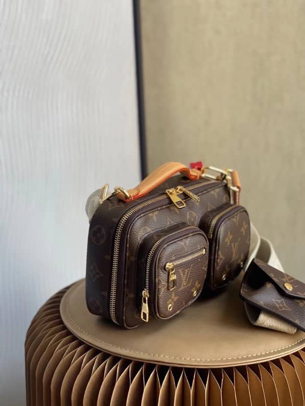 L0vis Vvtt0n Monogram Canvas Utility M80446 Replica Crossbody Bag