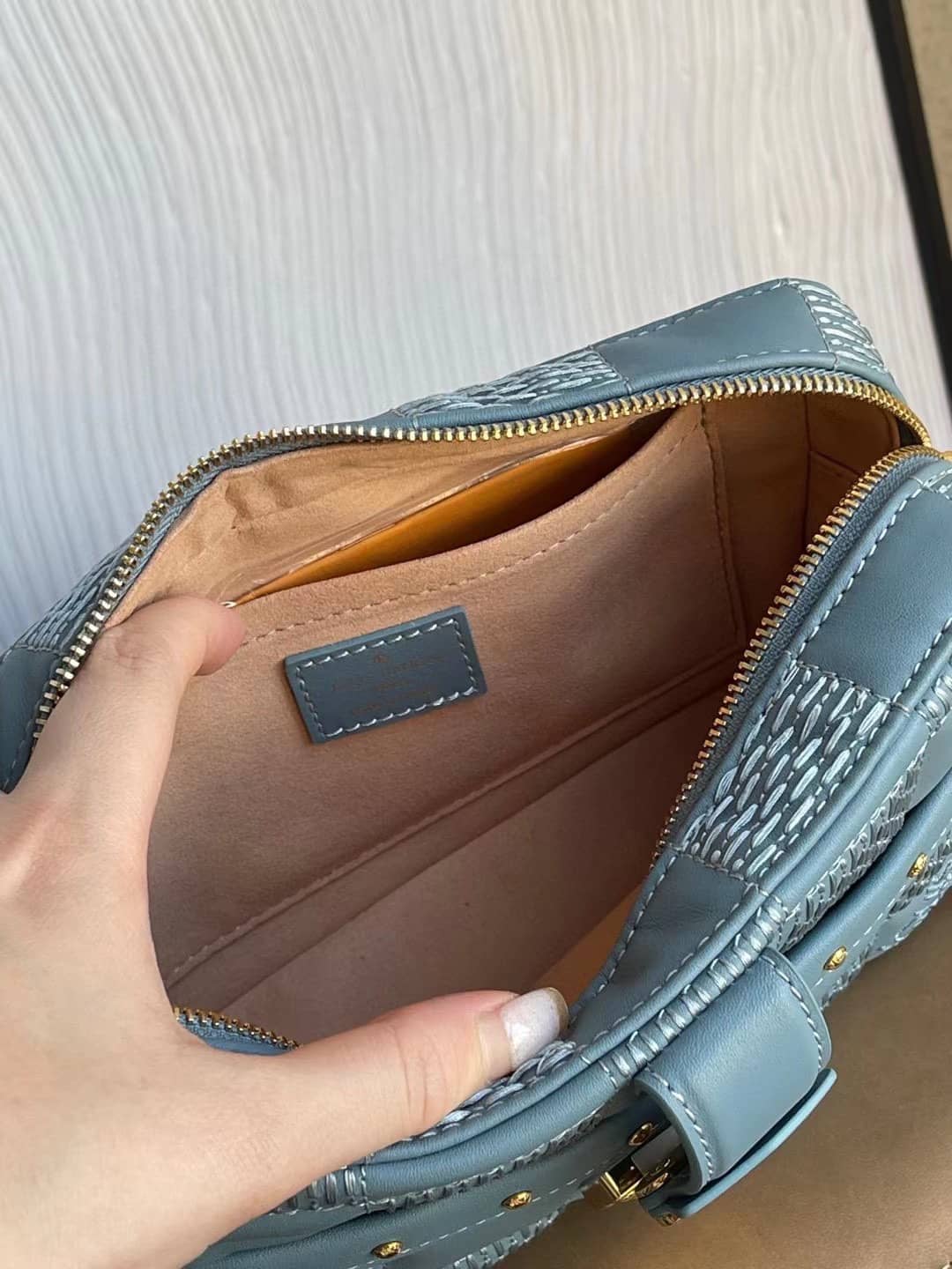 L0vis Vvtt0n Troca PM Blue M59116 Replica Crossbody Bag