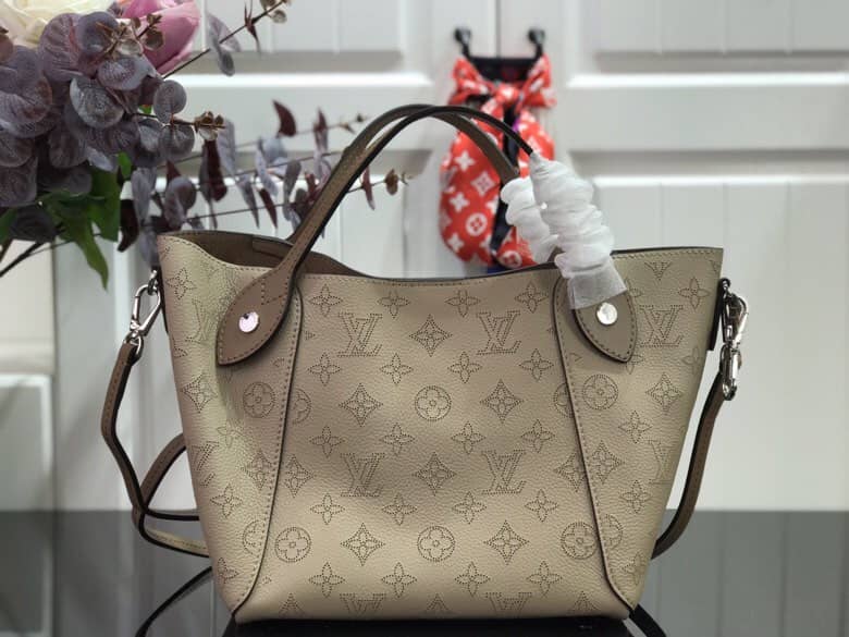 L0vis Vvtt0n Mahina Hina PM Leather Tote Replica Apricot M54353