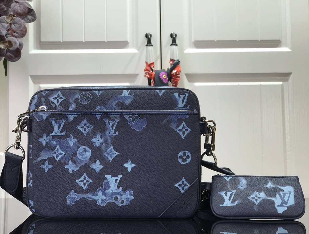 L0vis Vvtt0n Watercolor Monogram Motif Trio Messenger Bag Replica M57840