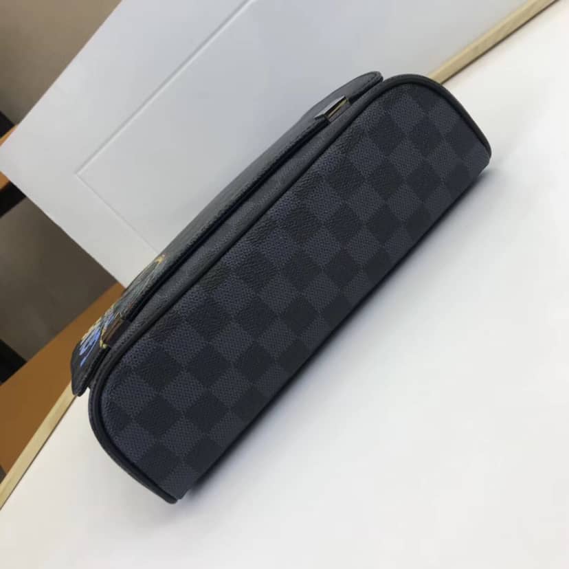 L0vis Vvtt0n District PM Replica Crossbody Bag N50005