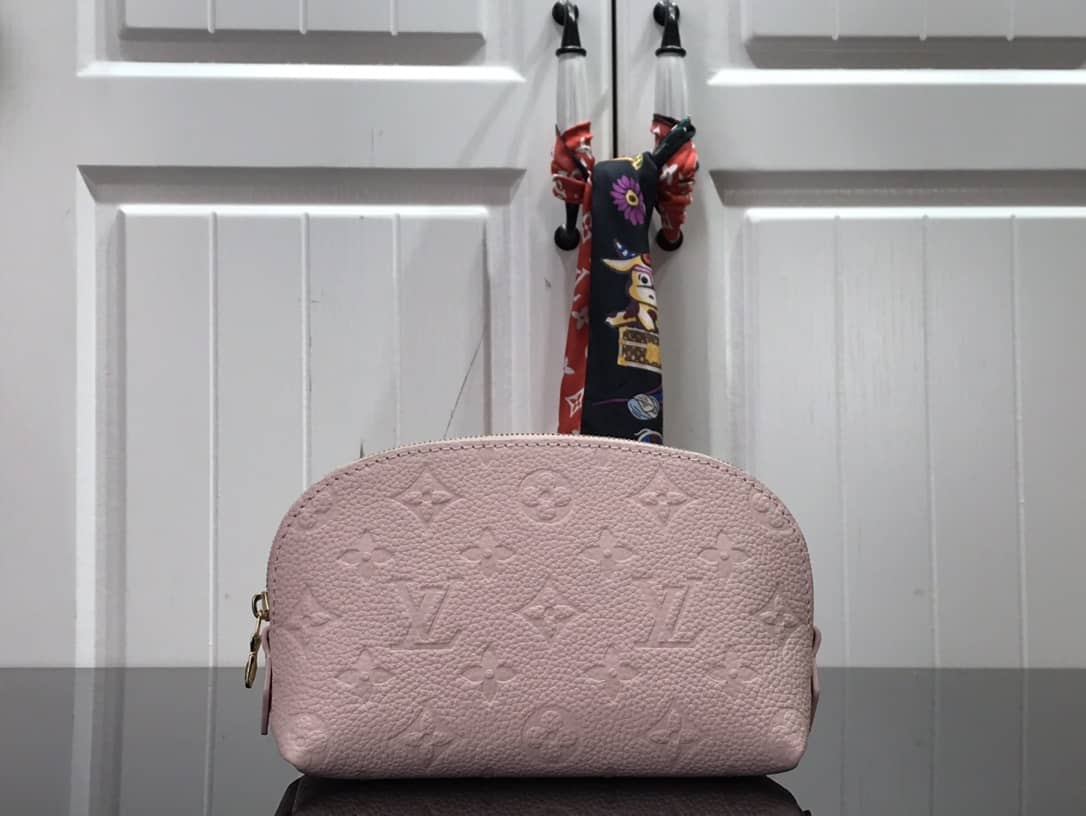 L0vis Vvtt0n Pochette Dupe Monogram Cosmetic Pouch  Pink M47515