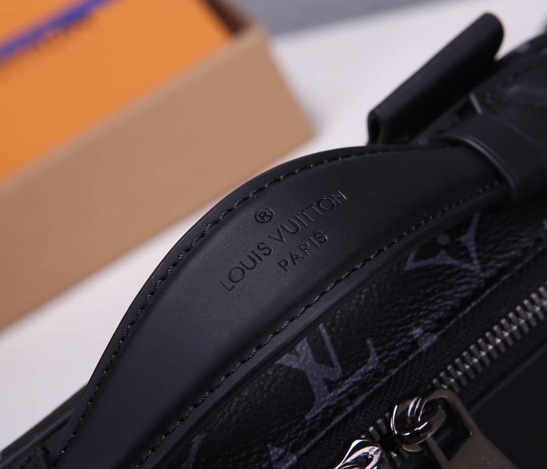 LV Bum Bag Dupe Monogram Eclipse  Waist Pouch hip body M42906