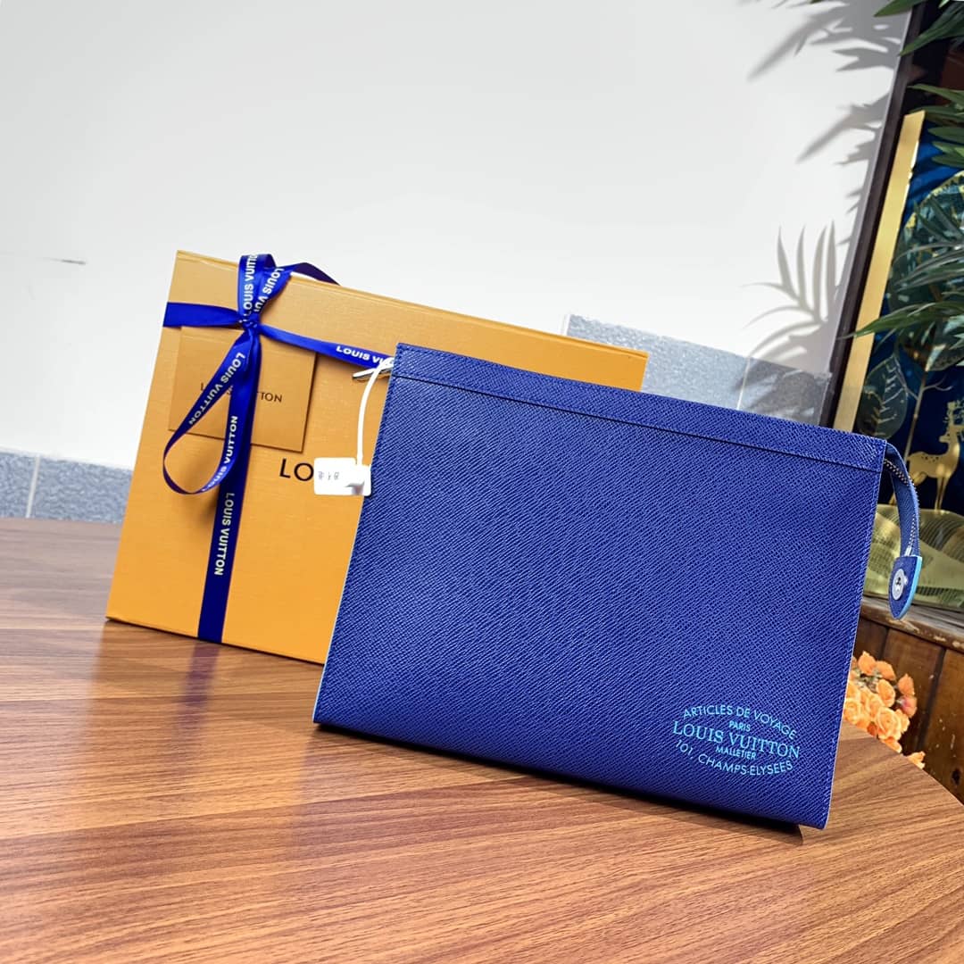 L0vis Vvtt0n Pochette Voyage MM Replica Clutch Blue M30395