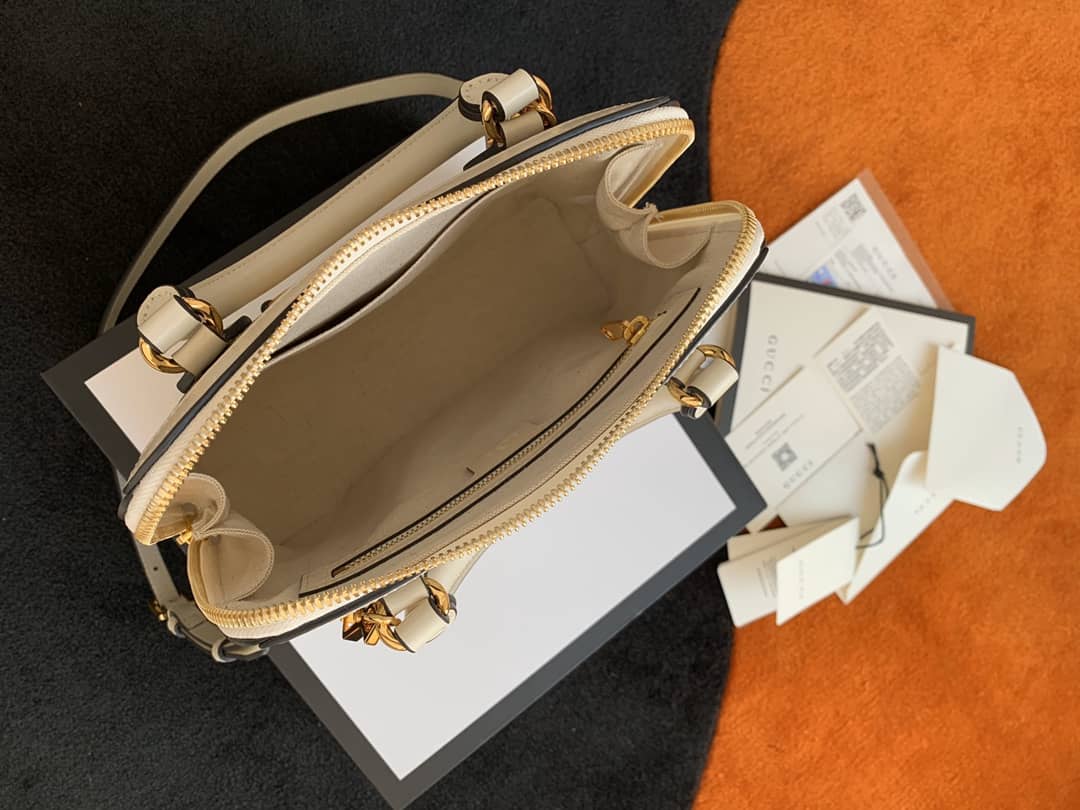 Gvc*1 Horsebit 1955 Small GG Svp*me Grainy Leather Handle Bag Replica White 621220