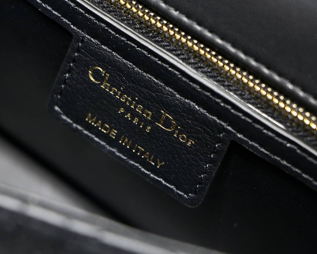Chr1st1an D10r Caro Replica Bag