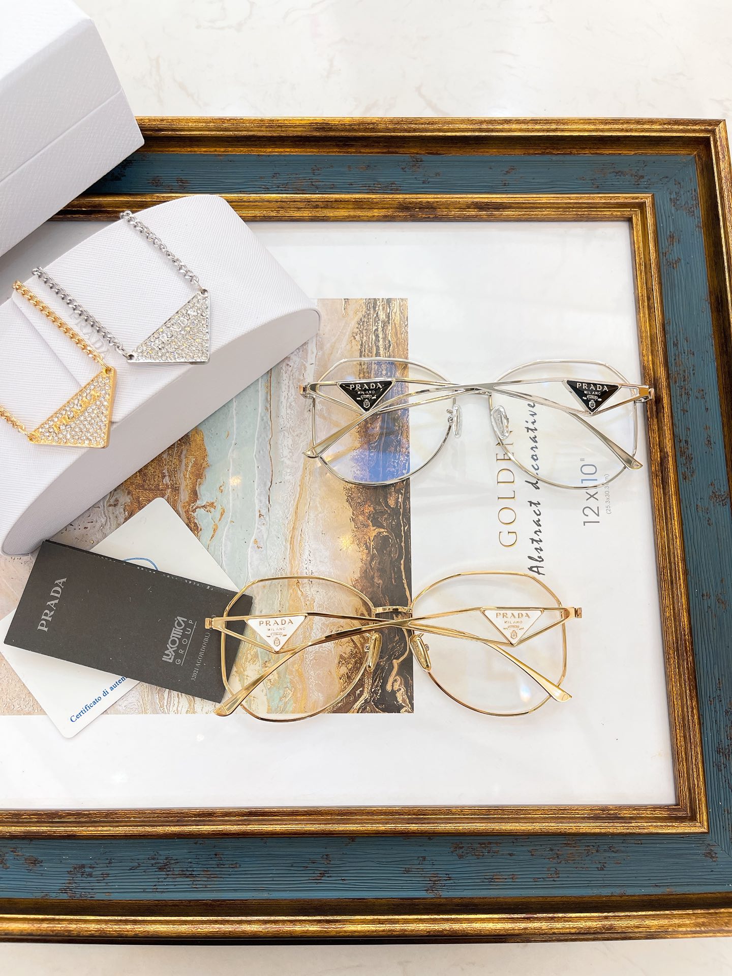 Pra*a Glasses
