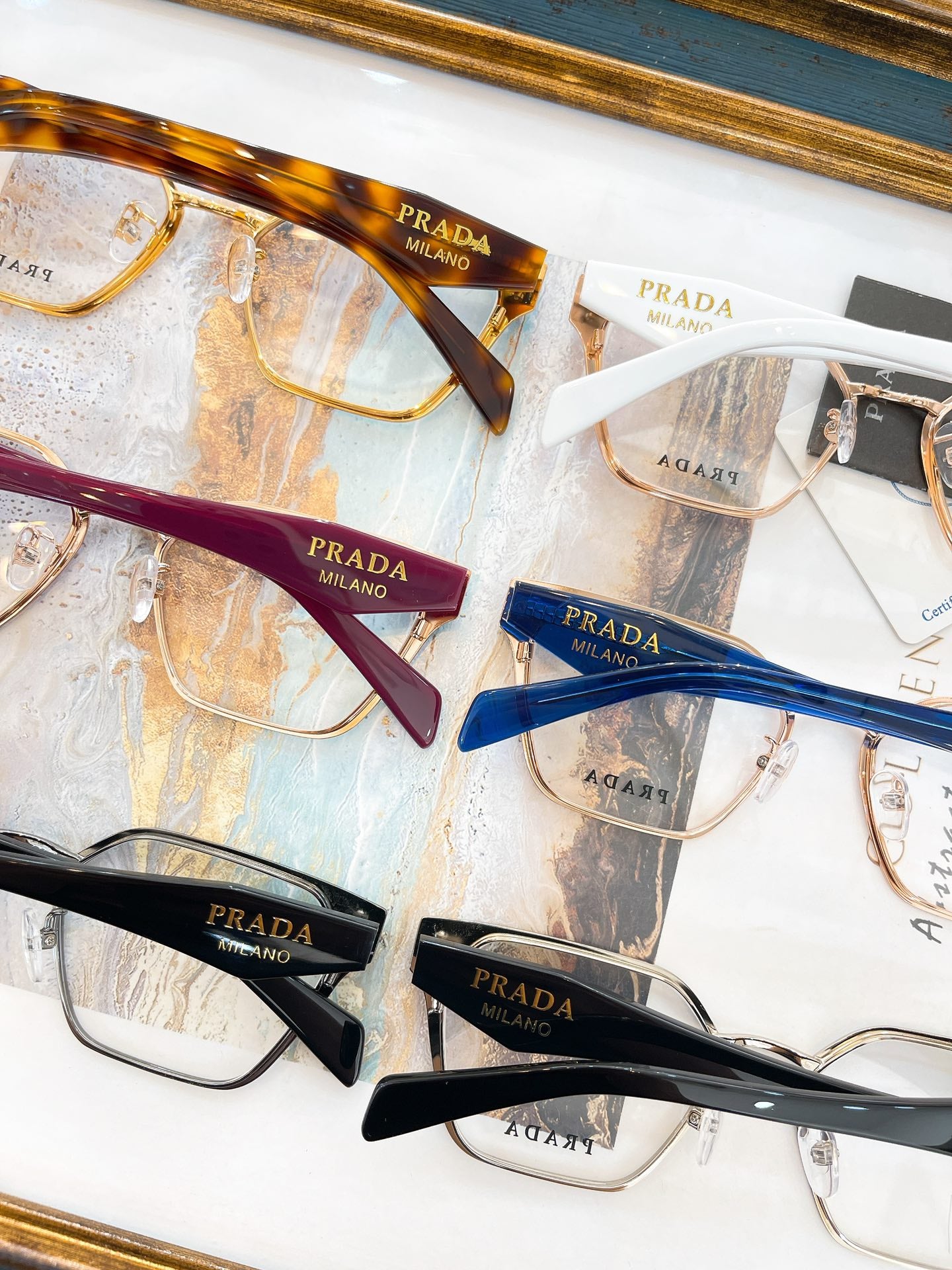 Pra*a Glasses