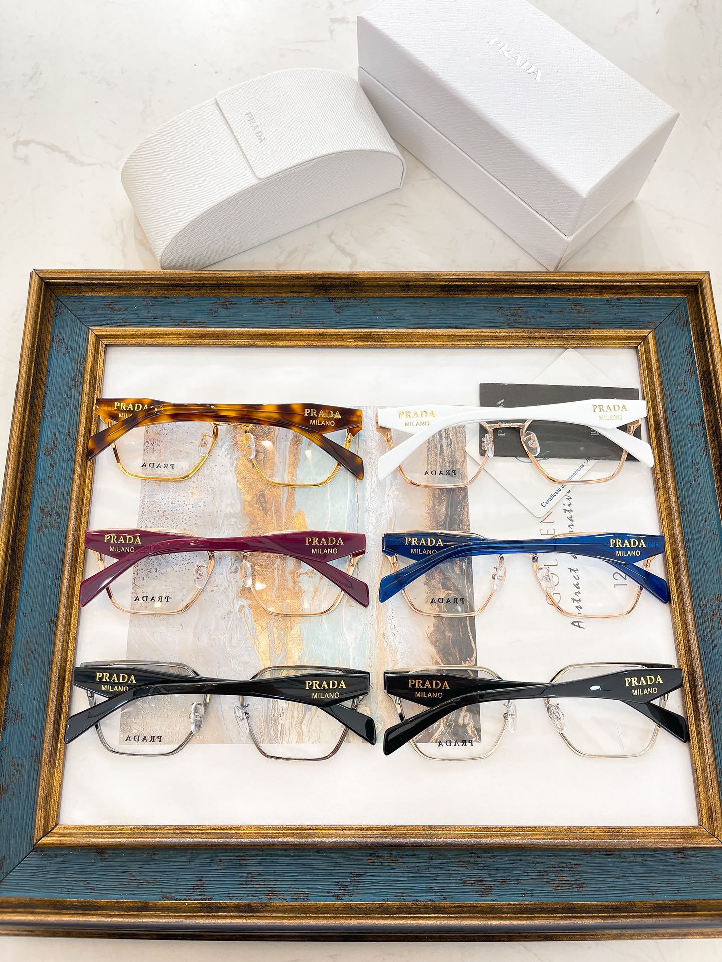 Pra*a Glasses