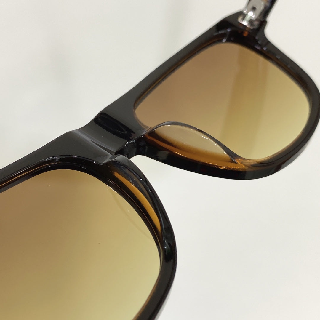 Pra*a Sunglasses