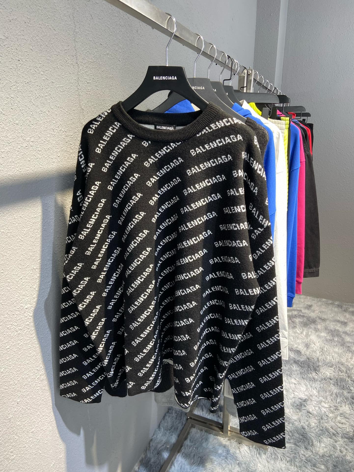 Ba1en*iaga Sweater