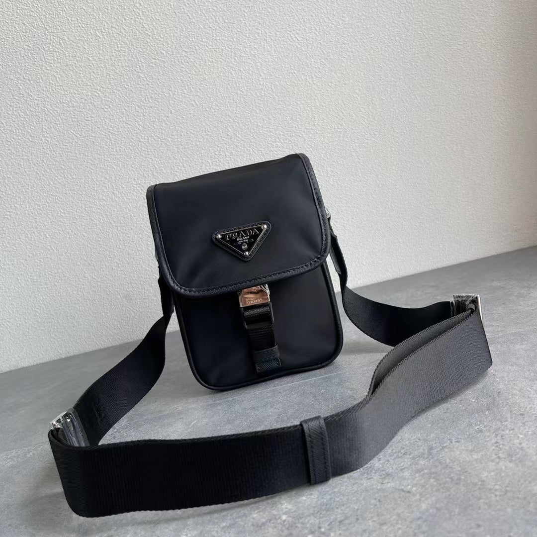 Pra*a Bag Dupe