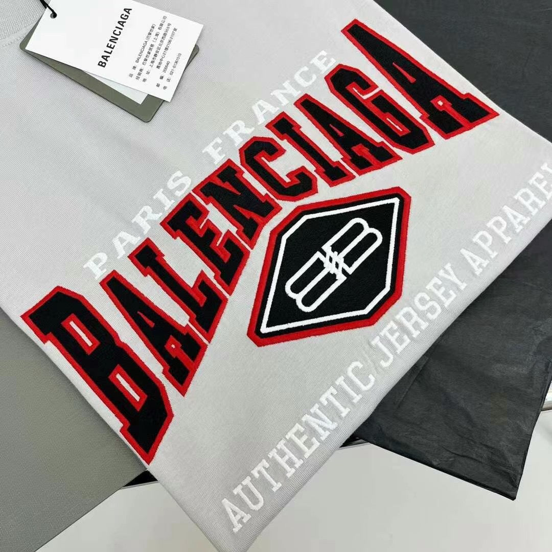 Ba1en*iaga T-shirt