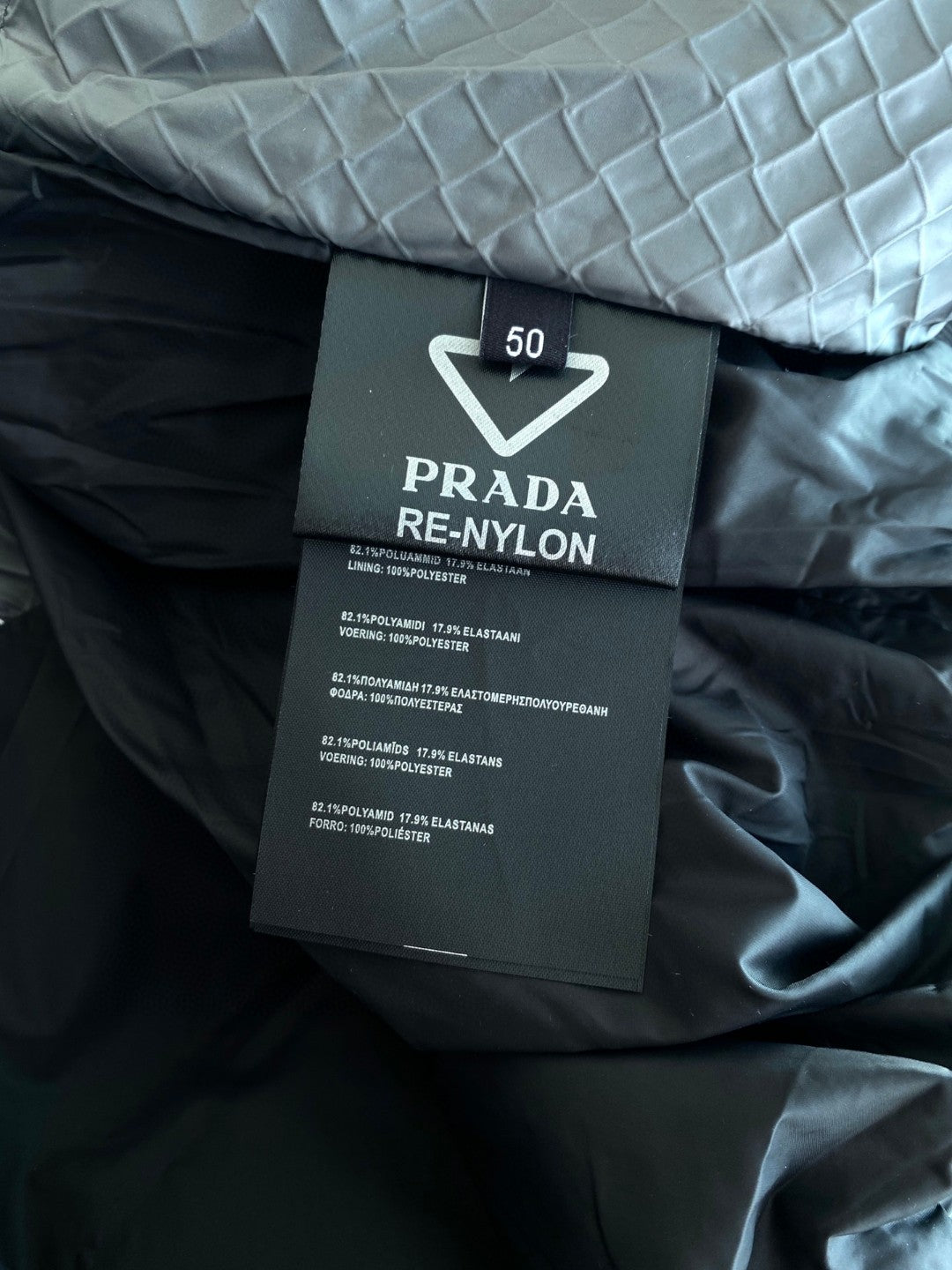 Pra*a Jacket