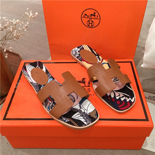H**me5 flat slippers